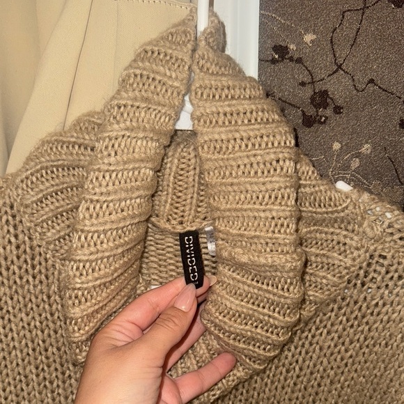 Cozy Tan Knit Sweater - Picture 5 of 5